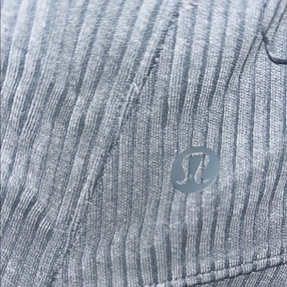 Lululemon Ribbed Softstream High Rise Shorts 2” - Picture 3 of 3